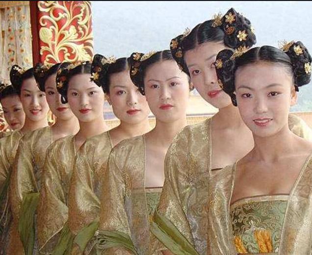 历史记载有名字的宫女杨金英和明朝皇帝寝宫的27张床有什么联系?