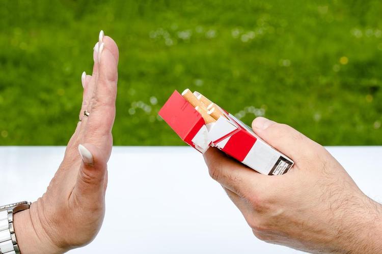 禁止吸烟 香烟 停止吸烟 戒烟 不健康 警告 图标广告简约禁止吸烟宣传